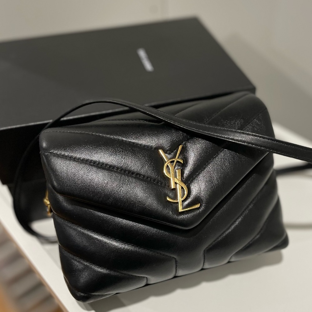 Authentic Saint Laurent Loulou toy quilted leather shoulder bag 100% leather.